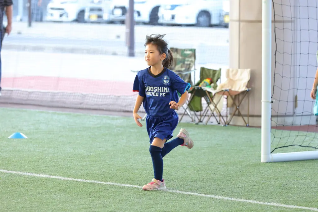 サッカーJリーグの鹿児島ユナイテッドFCとクラブサポーター契約